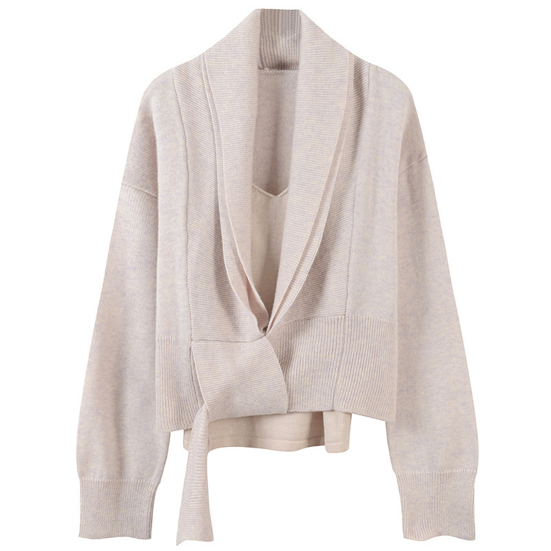 New Temperament elegant knitting cardigan coat + pure color knitting condole belt two suits spring female, See chart
New Temperament elegant knitting cardigan coat + pure color knitting condole belt two suits spring female, See chart
