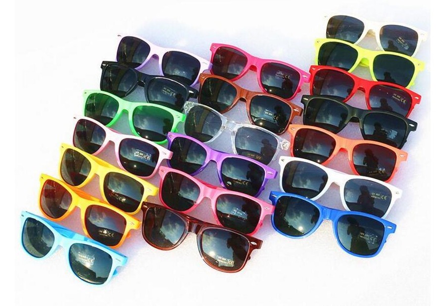 MOQ 20pcs Wholesale classic plastic sunglasses retro vintage square sun glasses for women men adults kids children multi colors Z260305