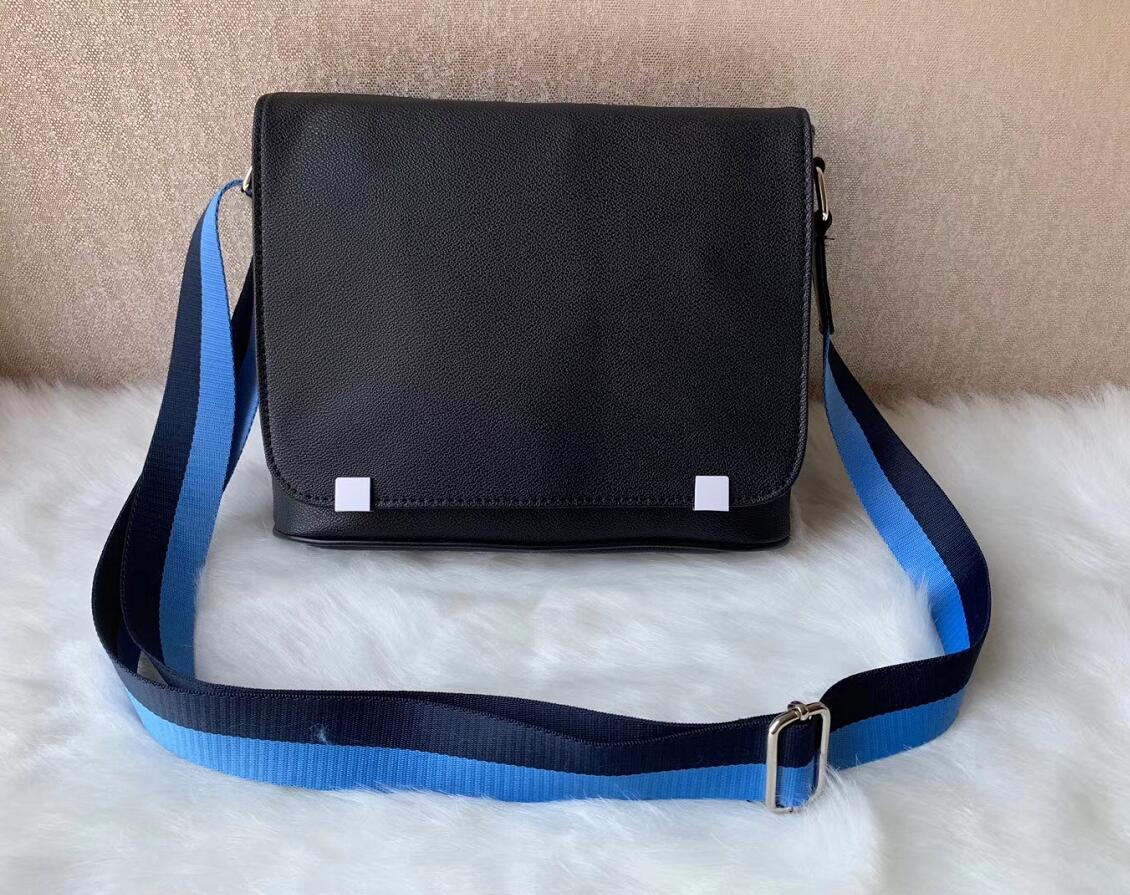 2022 DISTRICT PM famous Brand Classic designer Men messenger bags cross body bag school bookbag shoulder bag, Blue
2022 DISTRICT PM famous Brand Classic designer Men messenger bags cross body bag school bookbag shoulder bag, Blue