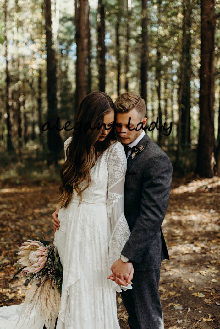 Gentle Lace boho Wedding Dresses 2020 With Deep V-neck Flare Sleeve Split Long Train Countryside Wedding Gowns Robe De Mariee