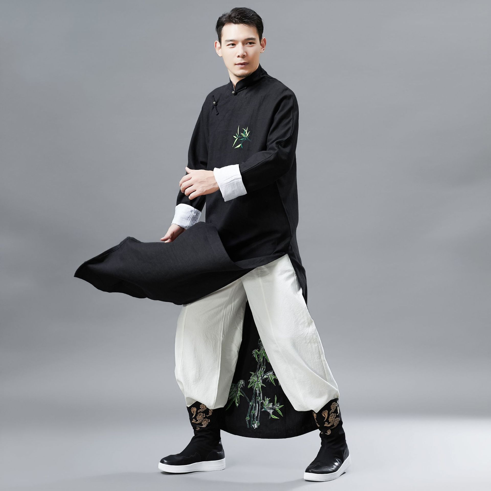 Spring Autumn New Embroidered Bamboo Long Gown Men Chinese Ethnic Style Long Hanfu Robe Ancient Ethnic Linen Cotton Clothing Man