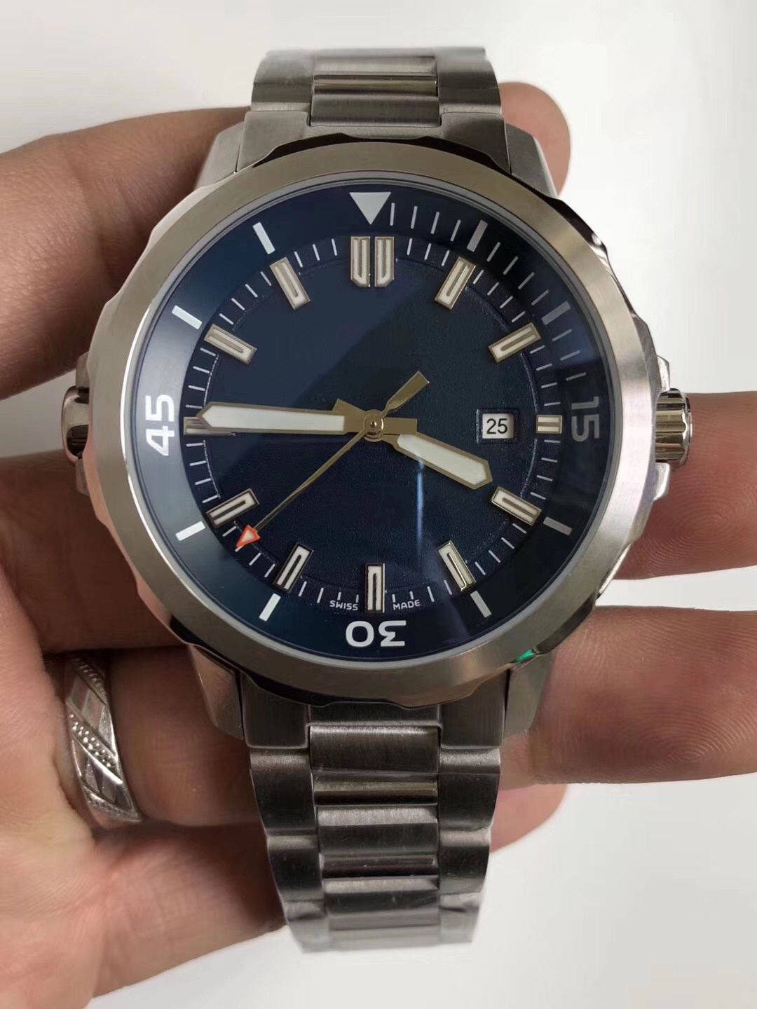 2019 hot luxury men's watch special high-grade leather solid stainless steel strap automatic mechanical calendar 3 type men's men's watch, Blue -rubber strap
2019 hot luxury men's watch special high-grade leather solid stainless steel strap automatic mechanical calendar 3 type men's men's watch, Blue -rubber strap