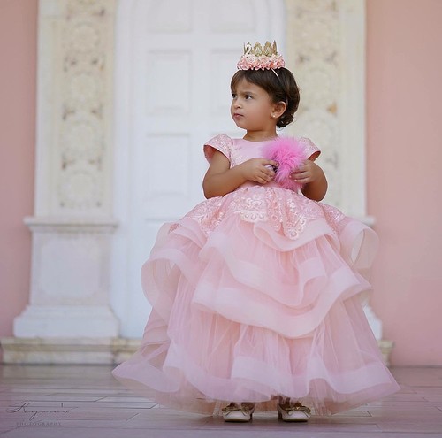 Sweet Jewel Neck Flower Girl Dresses Tiered Skirts Special Occasion For Weddings Floor Length Kids Pageant Gowns Appliques Communion Dress