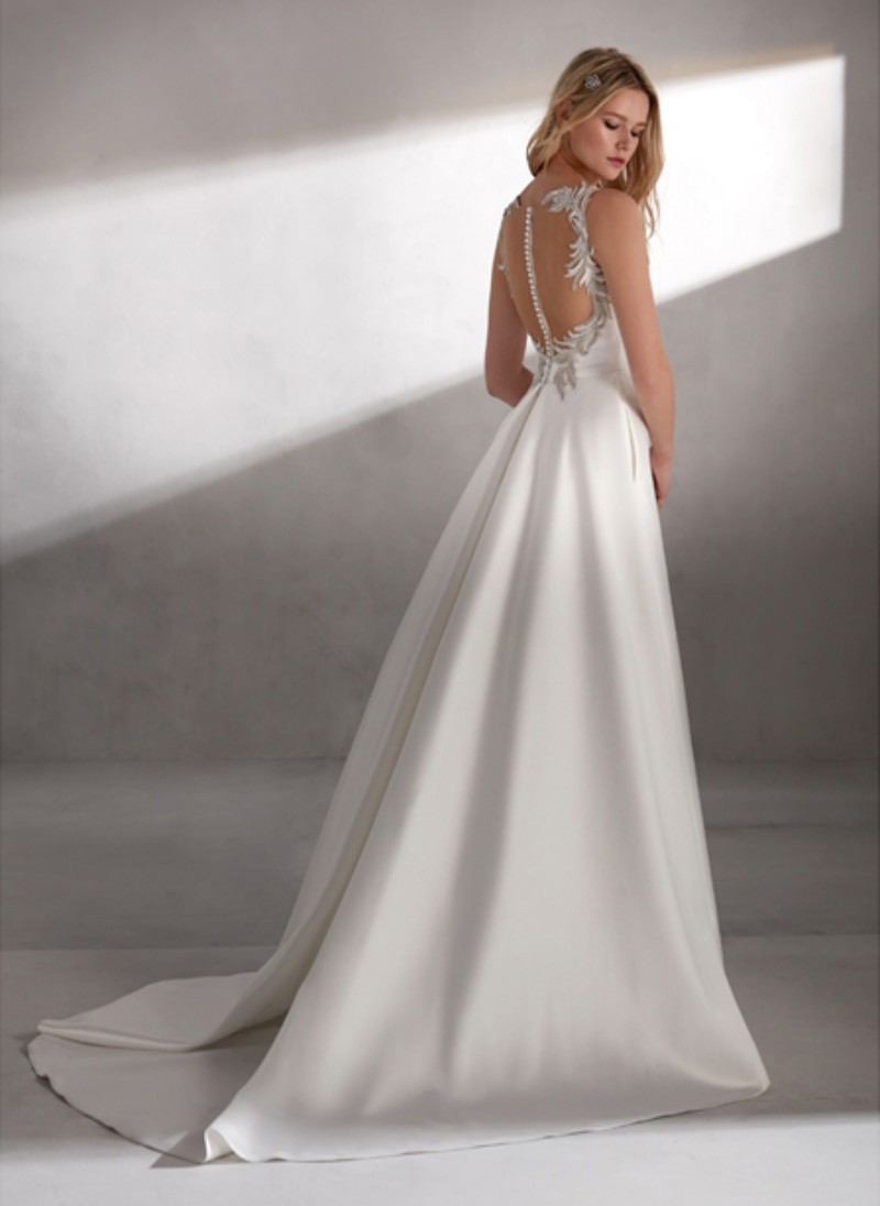 elegant satin wedding dresses v neck lace appliqued bohemian beach bridal gowns boho a line wedding dress with pockets