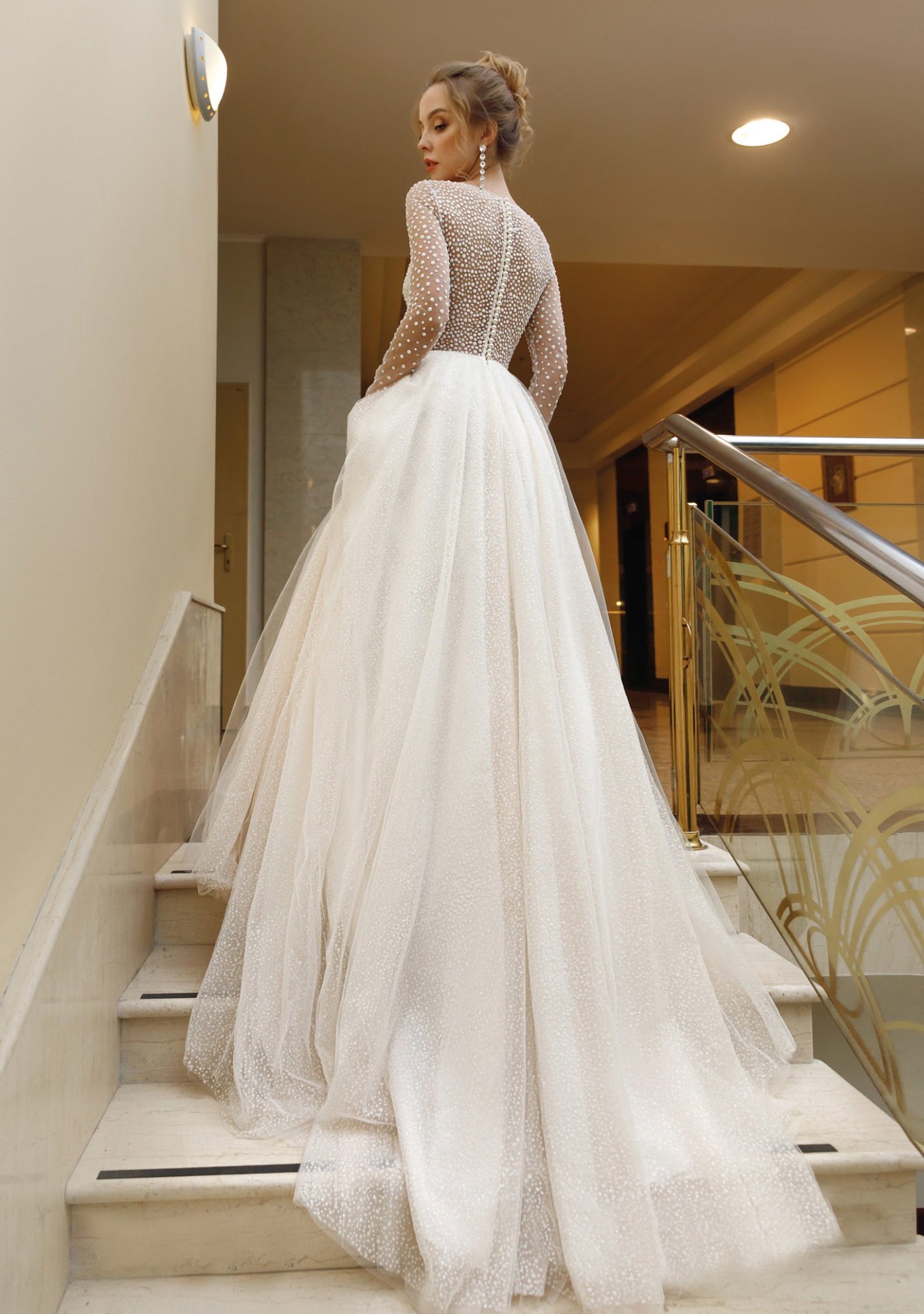 luxury wedding dresses full pearls beaded jewel neck long sleeve bridal gowns sparkly sequins plus size wedding dress