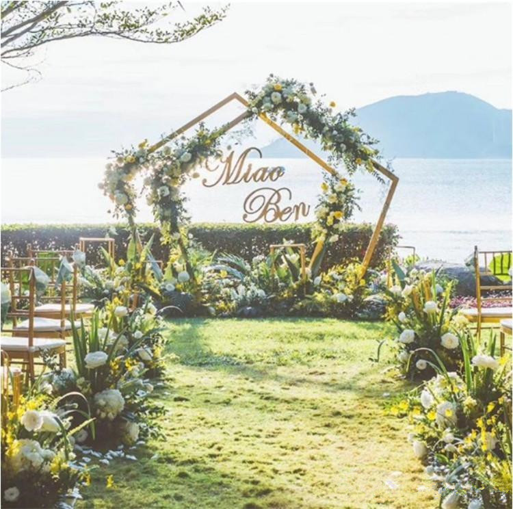 2020 Wedding Wrought Iron Backdrop Stand Geometry Pentagon Road Lead Metal Arch Flowers Shelf For Wedding Party Decoration