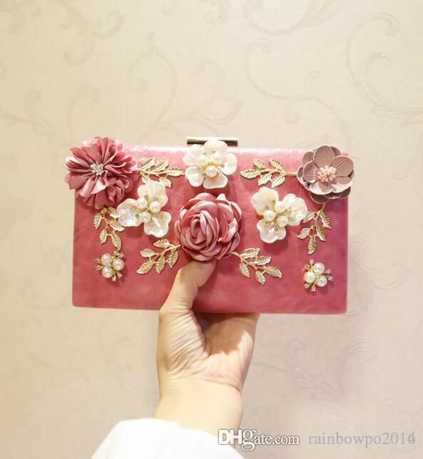 sales handbag factory Delicate stereoscopic flower woman evening bag Fashion dinner set auger leather bag Banquet wedding bride hand bag
sales handbag factory Delicate stereoscopic flower woman evening bag Fashion dinner set auger leather bag Banquet wedding bride hand bag