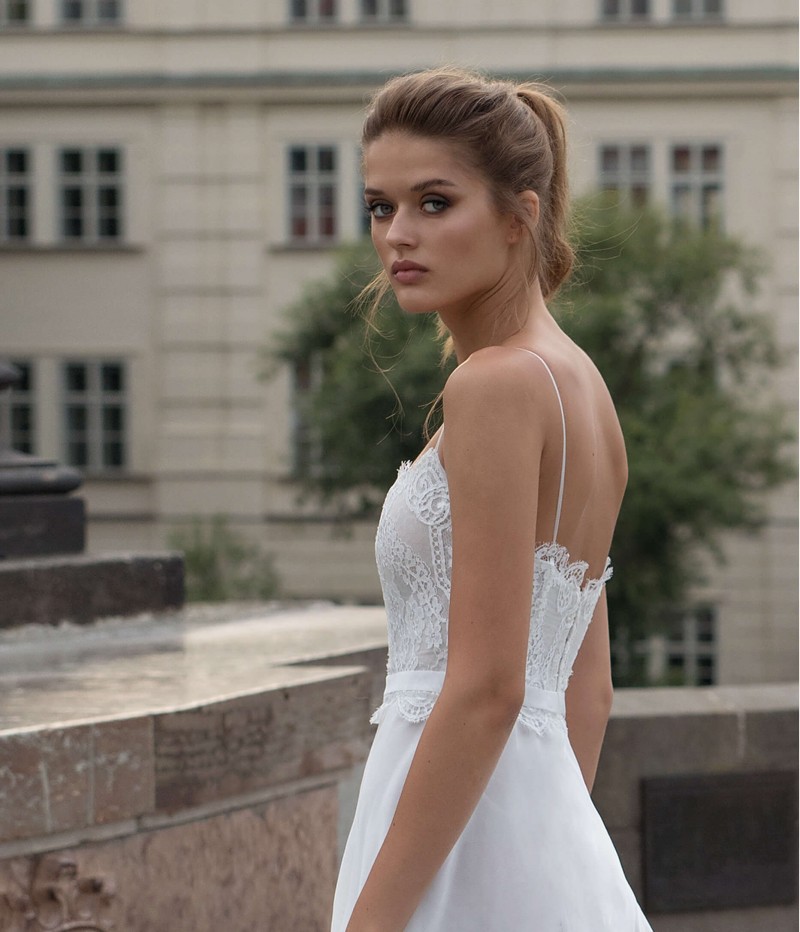 Line Cheap A Lace Beach Wedding Dresses Spaghetti Straps Neck Bohemian Bridal Gowns Tulle Sweep Train Robe De Marie