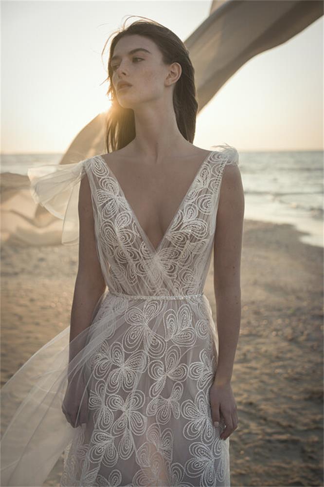 Alon Livne Wedding Dresses Deep V Neck Floor Length Lace Appliqued Beach Wedding Dress Custom Made Robes De Mariée