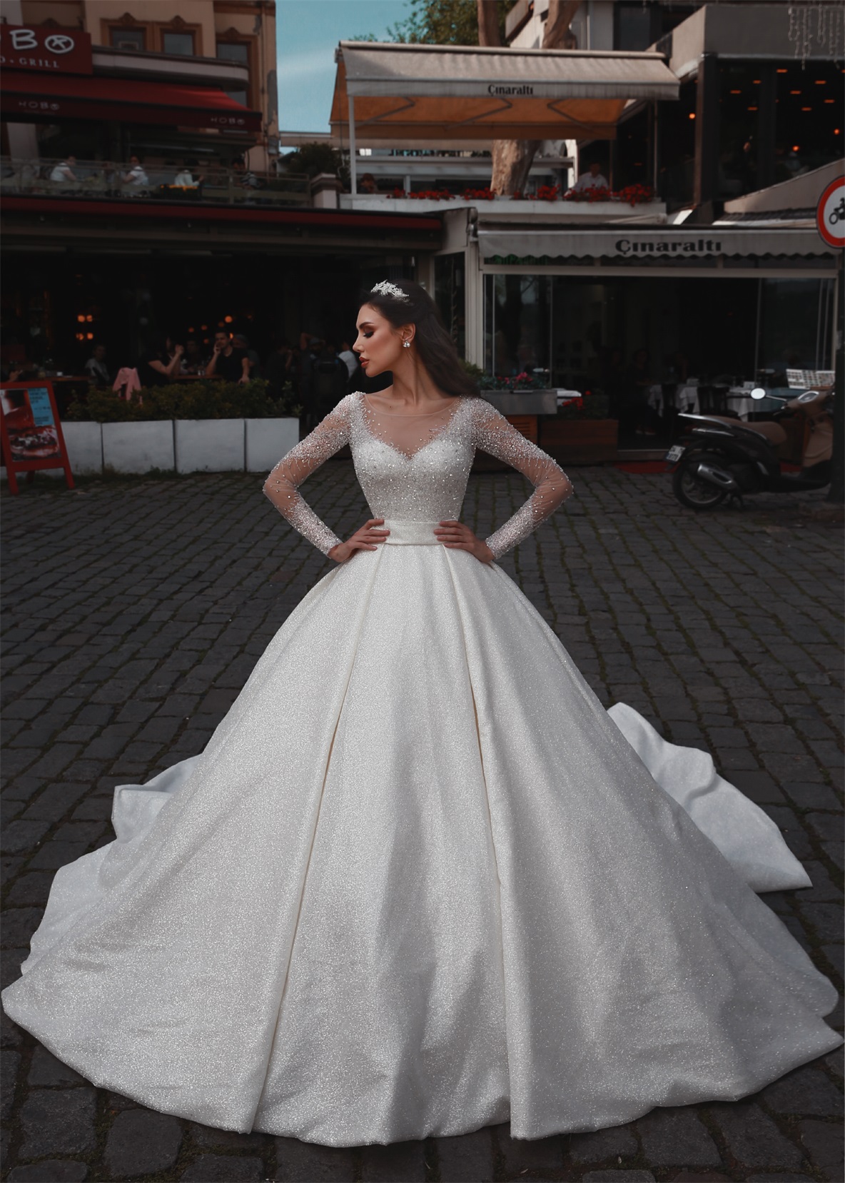 Arabic Dresses A e Jewel Neck Beaded Sequined Modest Wedding Dress Custom Made Sweep Train Long Sleeve Vestidos De Novia