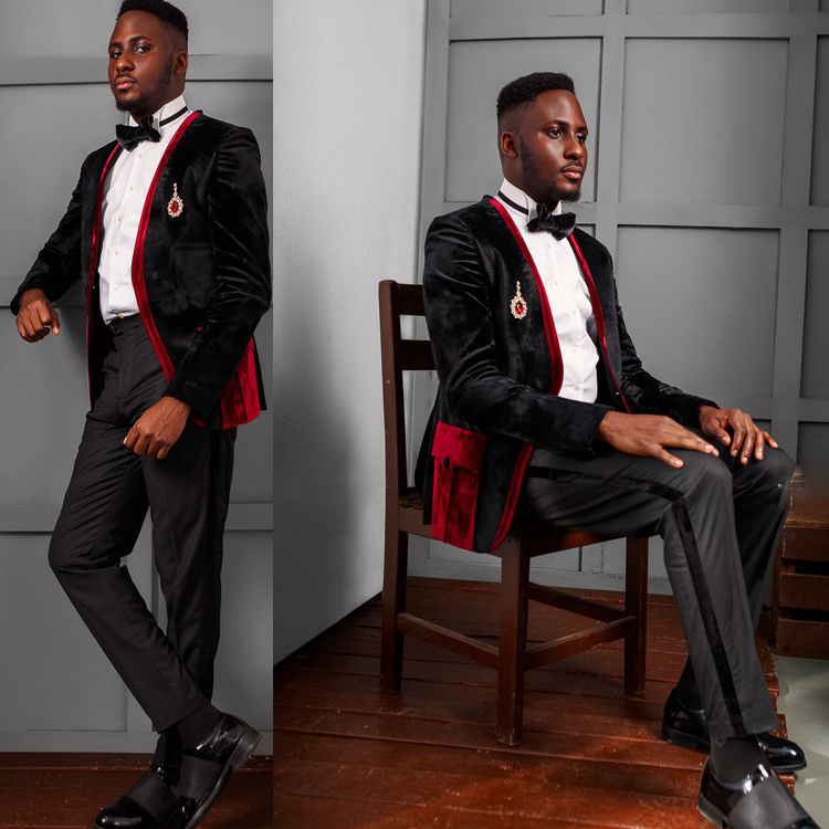 Mens Designer Wedding Tuxedos Black And Red Slim Fit Groom Wear Jacket 2 Piece Men Prom Tuxedos Suits