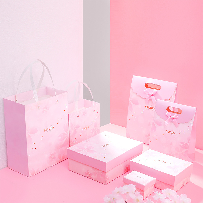 5PCS Cherry Blossoms Exquisite Gift Bag Vintage Wedding Candy Box Gift Bag Kraft Paper Box Luxury Cases Party Favor
5PCS Cherry Blossoms Exquisite Gift Bag Vintage Wedding Candy Box Gift Bag Kraft Paper Box Luxury Cases Party Favor