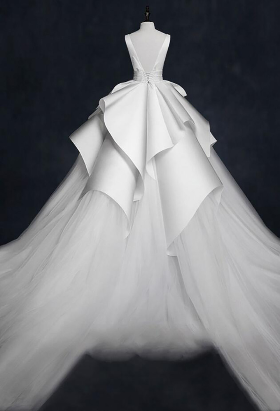 Ball Gown Wedding Gowns Custom Made Vintage Tired Skirt New Coming Wedding Dresses robes de soirée vestido de novia