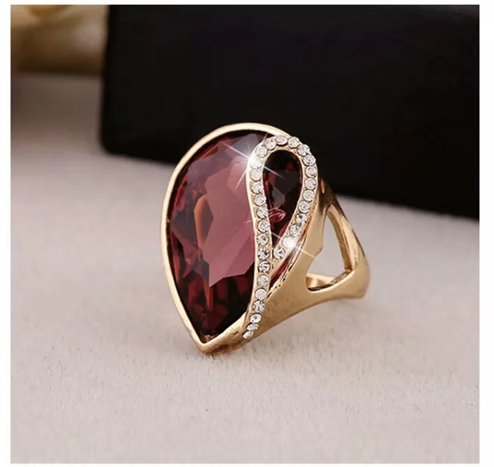 Wholesale-crystal solitaire rings for women fashion heart diamonds wedding bride Engagement ring two colors purple champagne free shipping
Wholesale-crystal solitaire rings for women fashion heart diamonds wedding bride Engagement ring two colors purple champagne free shipping