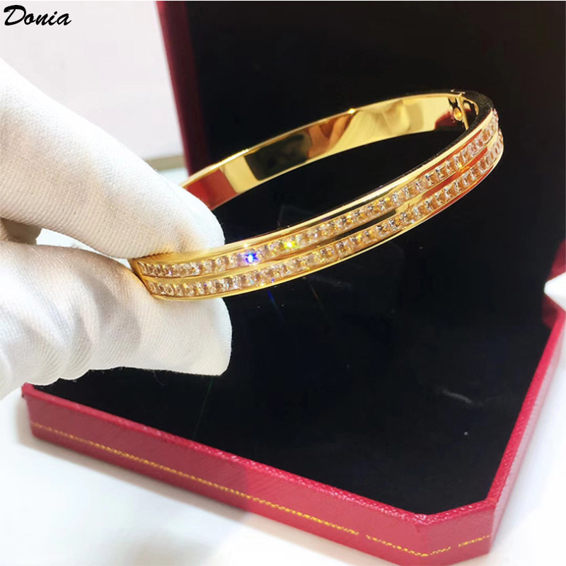 Donia jewelry luxury bangle European and American fashion classic double row titanium steel micro-inlaid zircon designer bracelet gift
Donia jewelry luxury bangle European and American fashion classic double row titanium steel micro-inlaid zircon designer bracelet gift