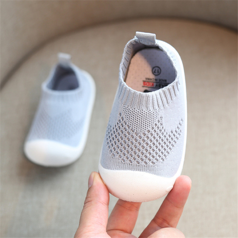 2020 Spring Baby Toddler Shoes Girl Boy Casual Breathable Mesh Shoes Soft Bottom Comfortable Non-slip Infant First Walkers, Pale pinkish gray
2020 Spring Baby Toddler Shoes Girl Boy Casual Breathable Mesh Shoes Soft Bottom Comfortable Non-slip Infant First Walkers, Pale pinkish gray
