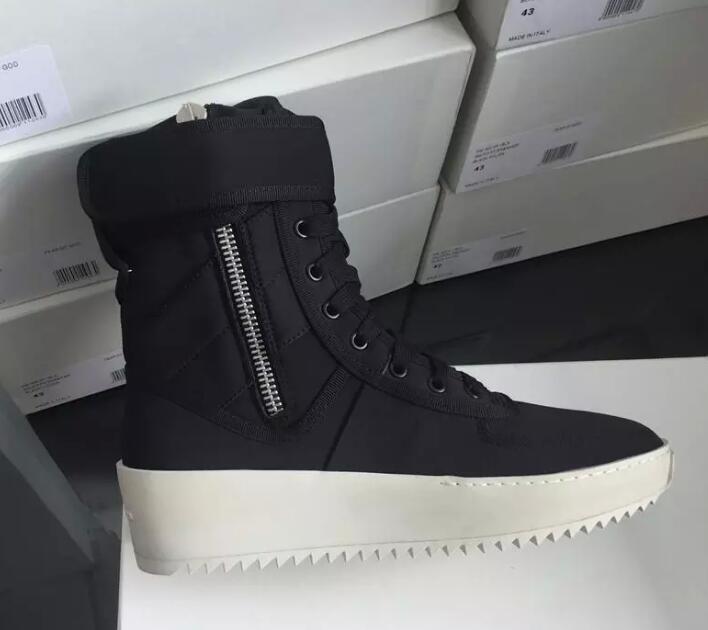 2019 black and white quality fear of god military sneakers hight army boots men and women fashion shoes martin boots size 38-46
2019 black and white quality fear of god military sneakers hight army boots men and women fashion shoes martin boots size 38-46