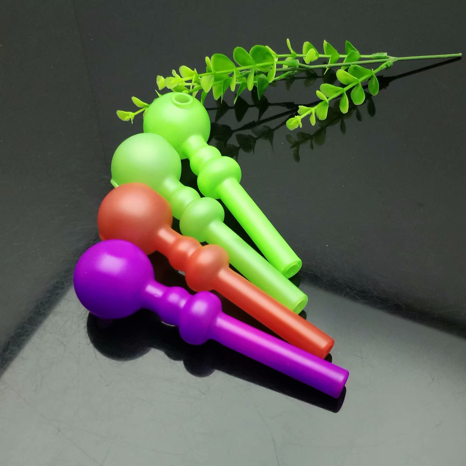 2020New type of high temperature color-changing gourd glass cigarette pot Great Pyrex Glass Oil Burner Pipe Thick rigs
2020New type of high temperature color-changing gourd glass cigarette pot Great Pyrex Glass Oil Burner Pipe Thick rigs