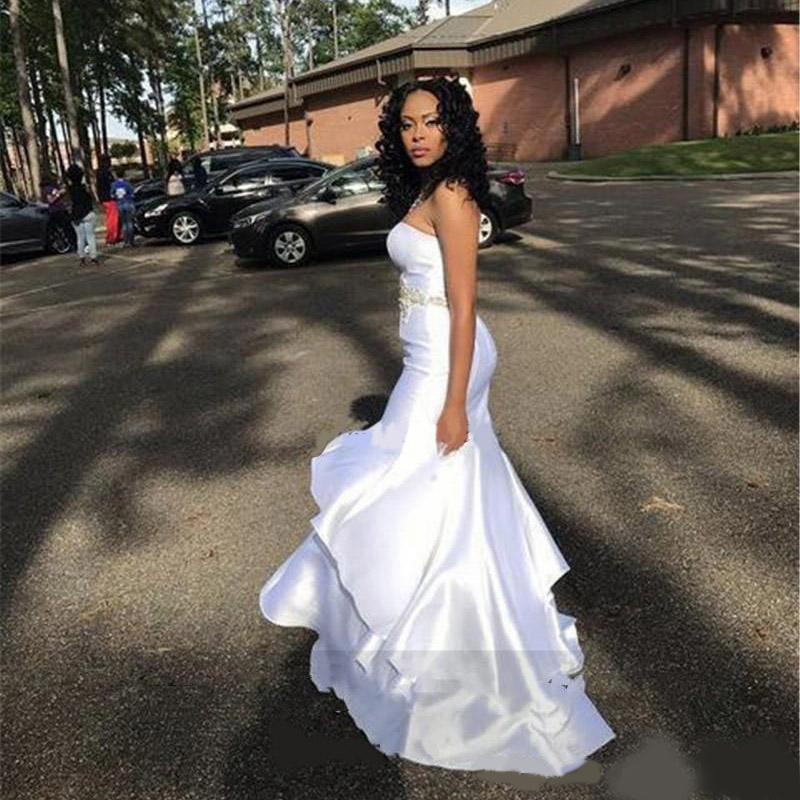 Modest Cheap Mermaid Prom Dresses Long Beaded Applique Backless Sweep Train Plus Size Formal Evening Party Gowns Special Occasion Dress