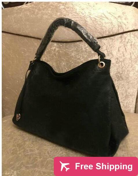 2019 new Casual Tote Women Shoulder Bags Cow Genuine Leather Women Bags Designer Brand Female Handbags Hobo Crossbody Bags 8391
2019 new Casual Tote Women Shoulder Bags Cow Genuine Leather Women Bags Designer Brand Female Handbags Hobo Crossbody Bags 8391