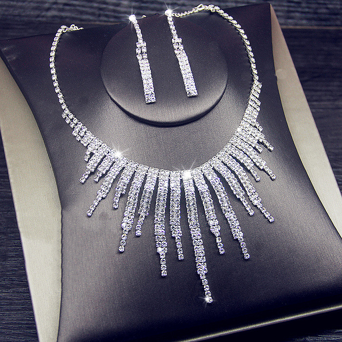 2020 Elegant Silver Plated Rhinestone Bridal Necklace Earrings Jewelry Set Cheap Accessories for Bride Bridesmaid Prom Evening Wedding Party, White
2020 Elegant Silver Plated Rhinestone Bridal Necklace Earrings Jewelry Set Cheap Accessories for Bride Bridesmaid Prom Evening Wedding Party, White