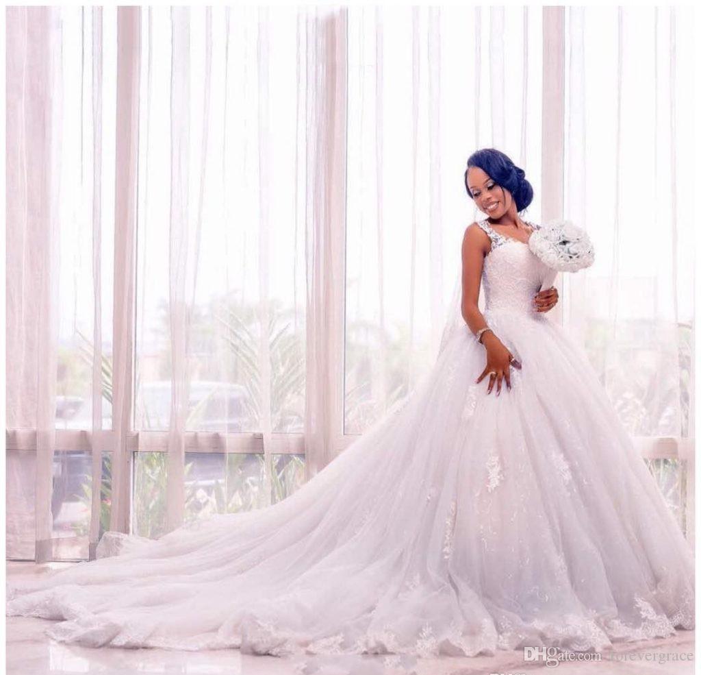 2019 African Black Girls White Wedding Dress With Lace Applique Sleeveless Country Garden Bridal Gown Custom Made Plus Size