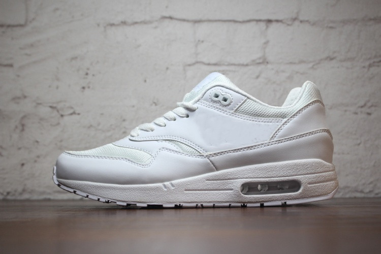 Classic 1 Triple White Designer Man Athletic Shoes Cheap Lightweight 87 Mesh Breathable Gradeschool Fashion Trainers Come With Box, White white
Classic 1 Triple White Designer Man Athletic Shoes Cheap Lightweight 87 Mesh Breathable Gradeschool Fashion Trainers Come With Box, White white