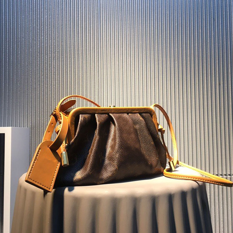 Women Color Ladies Fashion Bag Crossbody Bags Evening High Handbags Bags Classic Quality High Cloud Women Handbags Patchwork Capacity Pqeth
Women Color Ladies Fashion Bag Crossbody Bags Evening High Handbags Bags Classic Quality High Cloud Women Handbags Patchwork Capacity Pqeth
