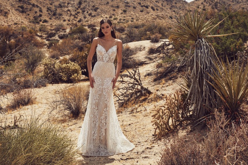 Calla Blanche 2019 Gorgeous Mermaid Wedding Dresses Lace Appliqued V Neck Beads Bridal Gown Country Style Bohemian vestido de novia