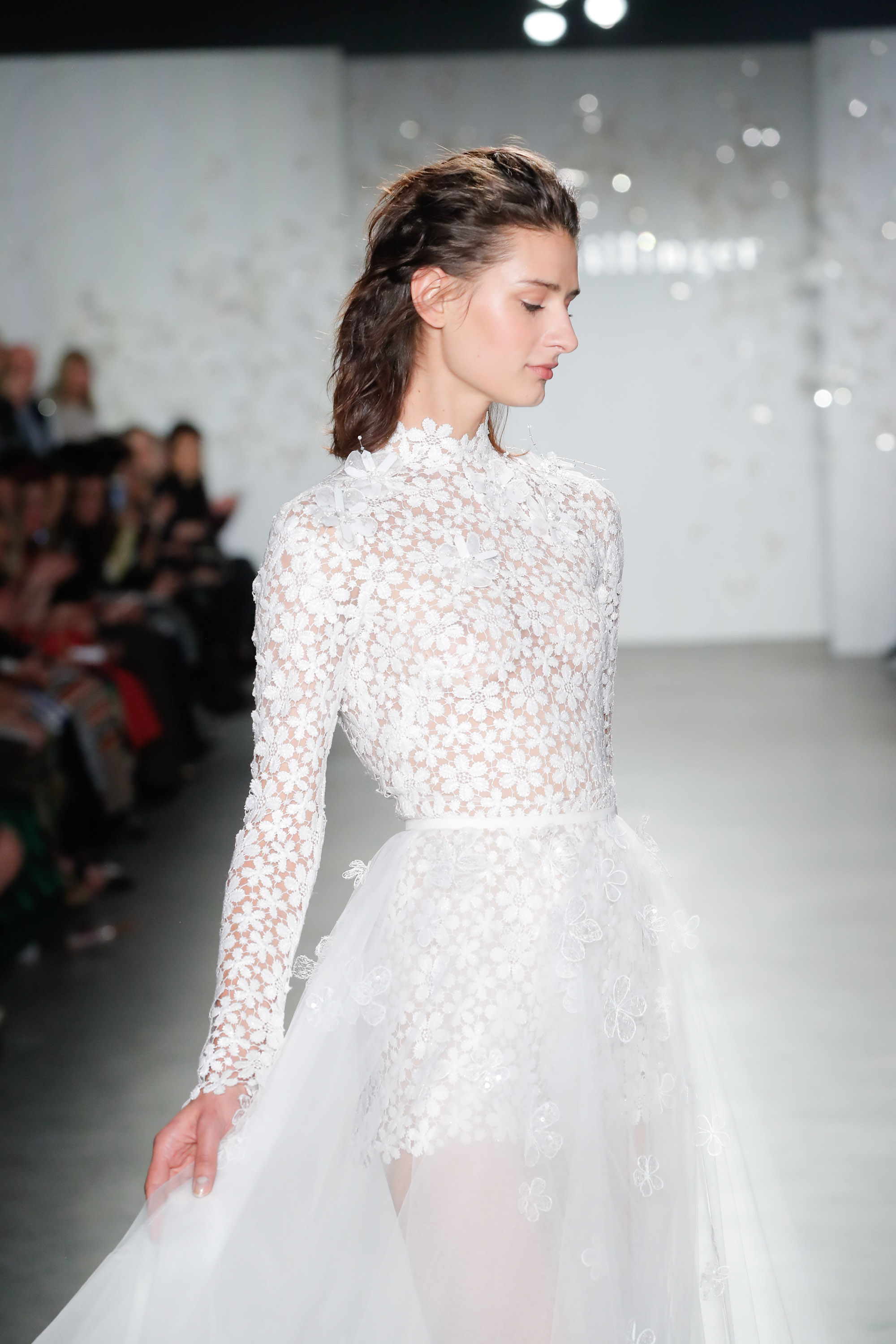Mira Zwillinger 2020 Boho Wedding Dress High Neck Lace Appliqued Beach Outdoor Bridal Dresses Long Sleeve Wedding Gowns Vestidos De Novia