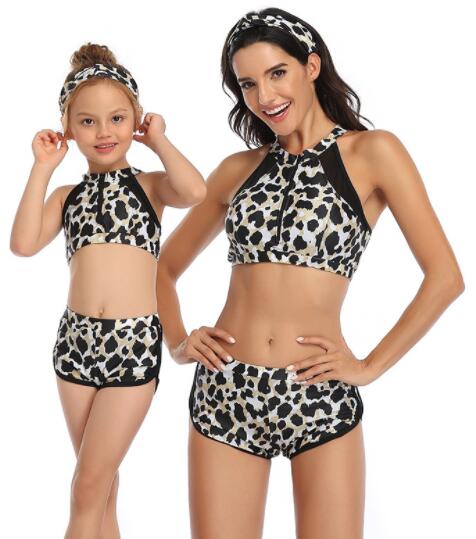 2020 parent child swimsuits European American swimsuits sub girls women children sexy yakuda flexible stylish Leopard Print bikini suit sets
2020 parent child swimsuits European American swimsuits sub girls women children sexy yakuda flexible stylish Leopard Print bikini suit sets