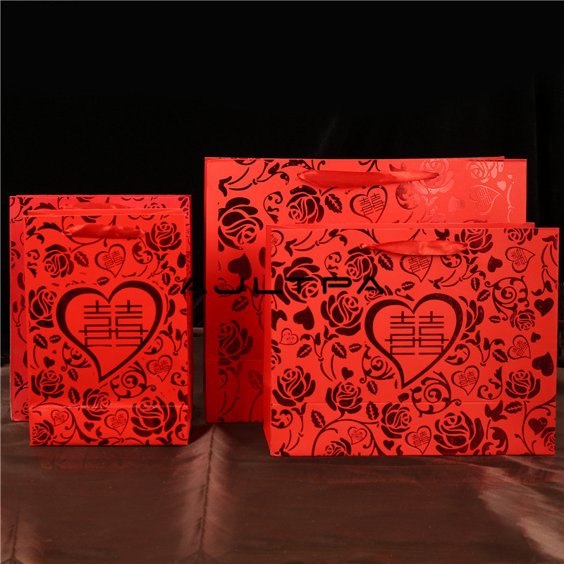 100pcs/lot Chinese Style heart shaped Red Double Happiness Wedding Gift Paper Bag With Handle Package Candy Bags
100pcs/lot Chinese Style heart shaped Red Double Happiness Wedding Gift Paper Bag With Handle Package Candy Bags