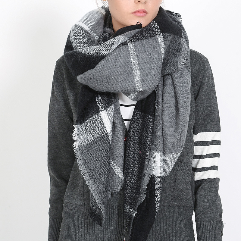 Wholesale- Designer Scarf Hot Sale for Mens Womens Stylish Luxury Shawl Scarf Cashmere Scarves Size140*140cm 10Colors
Wholesale- Designer Scarf Hot Sale for Mens Womens Stylish Luxury Shawl Scarf Cashmere Scarves Size140*140cm 10Colors