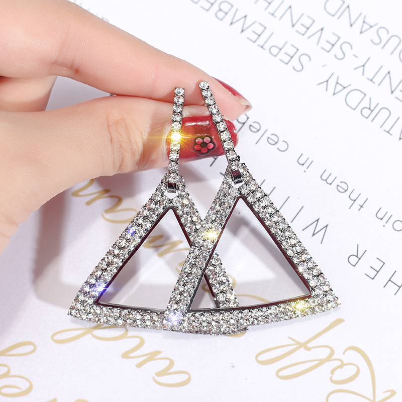New design creative jewelry high-grade elegant crystal earrings triangle Gold and silver earings wedding party earring for woman