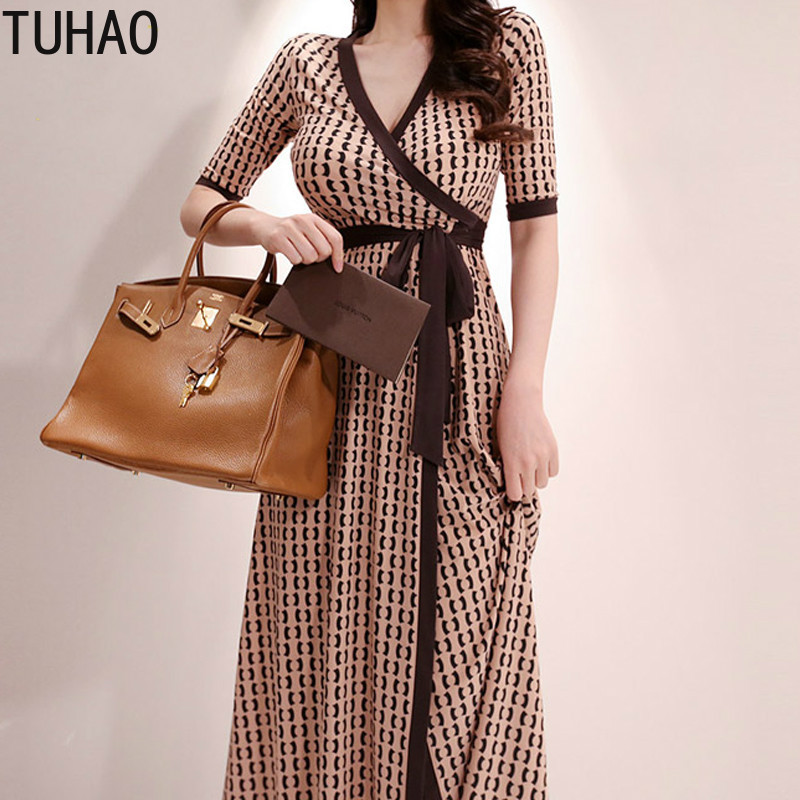 TUHAO high quality split Dress for Women 2020 Summer V Neck Short Sleeve Print Chiffon office lady Dress Tunic Dresses WM70, Black
TUHAO high quality split Dress for Women 2020 Summer V Neck Short Sleeve Print Chiffon office lady Dress Tunic Dresses WM70, Black
