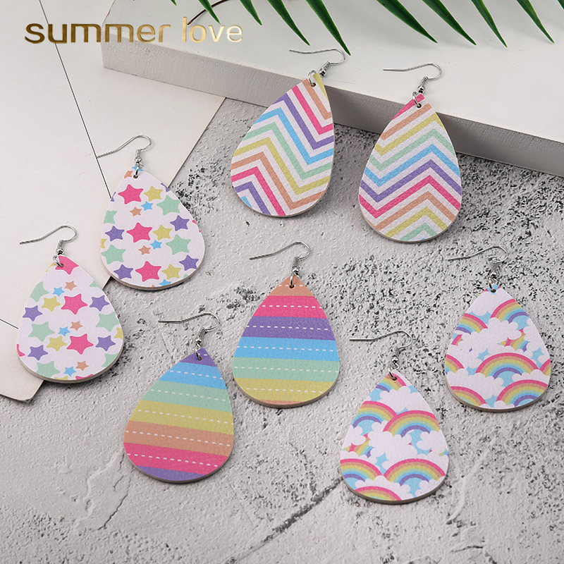Korea Style Rainbow Color Heart Star Printing Leather Earrings for Women Dangle Drop Earrings Waterdrop Faux Leather Ear Party Jewelry
Korea Style Rainbow Color Heart Star Printing Leather Earrings for Women Dangle Drop Earrings Waterdrop Faux Leather Ear Party Jewelry