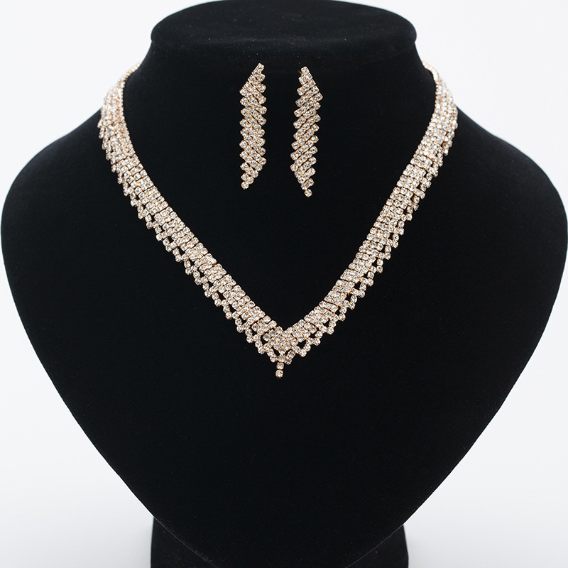 Clavicle Chain Pendant Bride Crystal Earrings Necklace Woman Pendeloque Cut Short Fund Sweater Chain Jewelry, Golden
Clavicle Chain Pendant Bride Crystal Earrings Necklace Woman Pendeloque Cut Short Fund Sweater Chain Jewelry, Golden