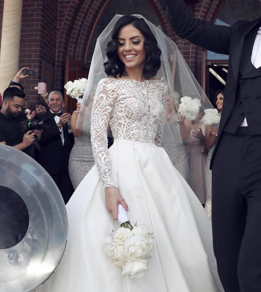 boho white wedding dresses bateau neck long sleeves lace bridal gowns front split backless princess beach wedding dress cheap