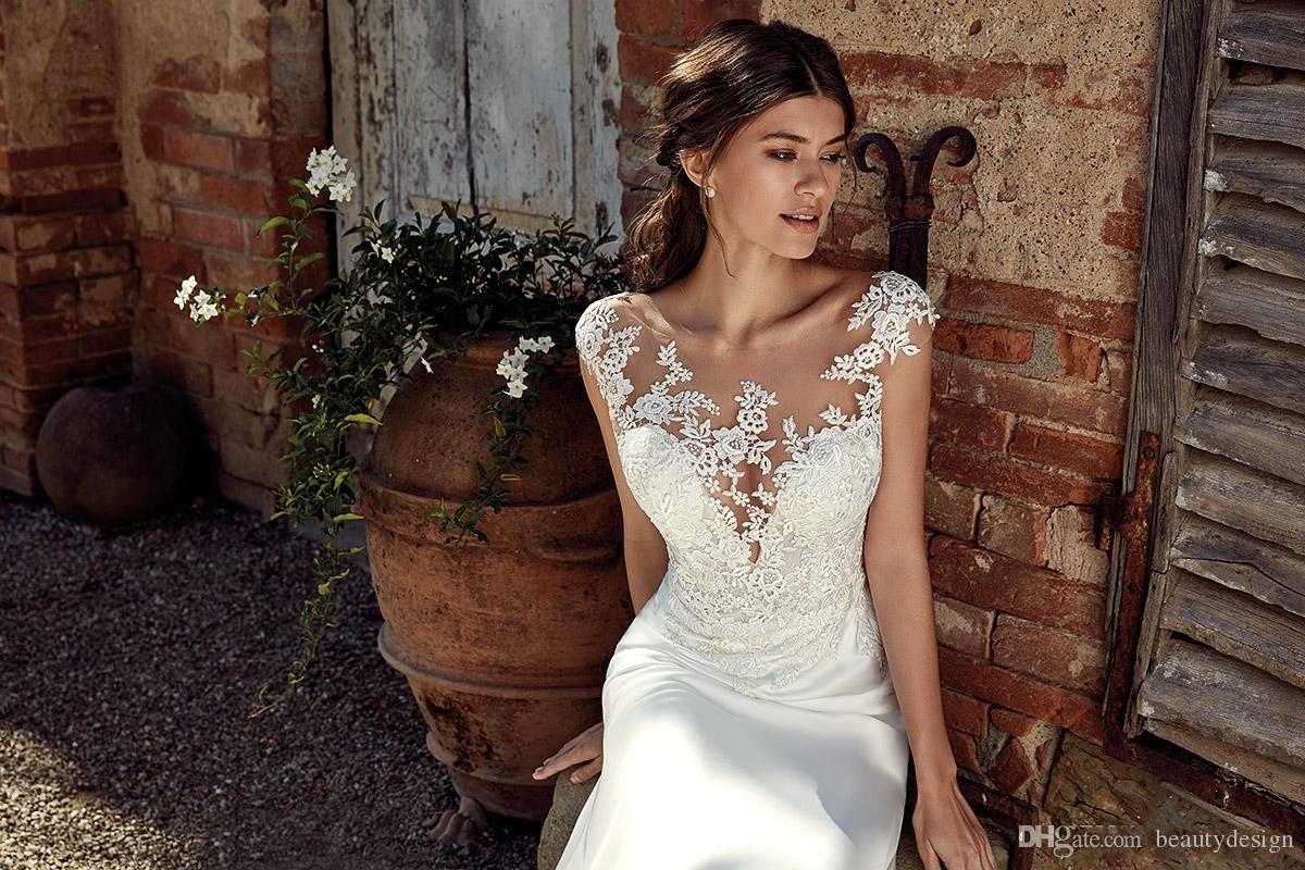 2020 New Country Style Cheap Mermaid Wedding Dresses Lace Applique Sheer Neck Floor Length Bohemian Cheap Wedding Dress Bridal Gowns
