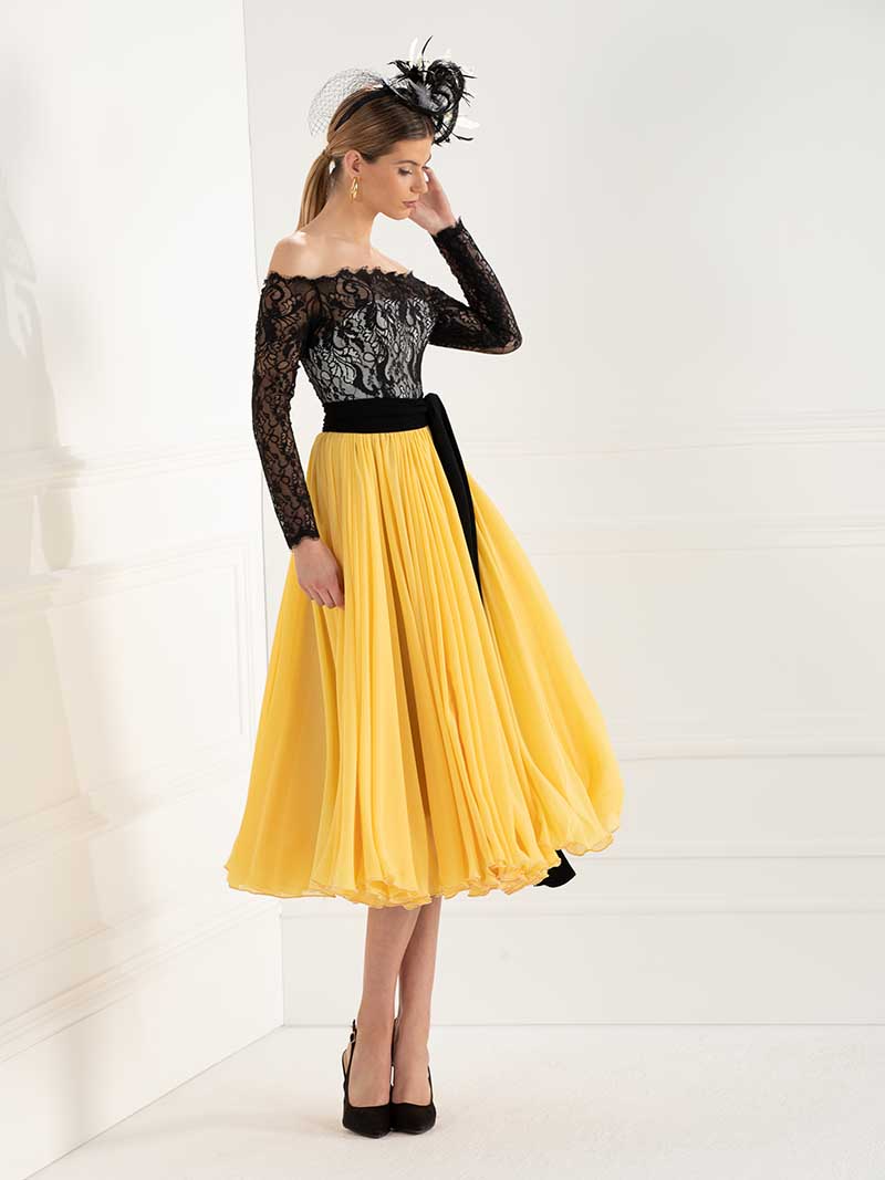 Lace Fashion Long Sleeves Mother Of Bride Dresses Off The Shoulder Evening Gowns Tea Length Chiffon Plus Size Wedding Guest Dress