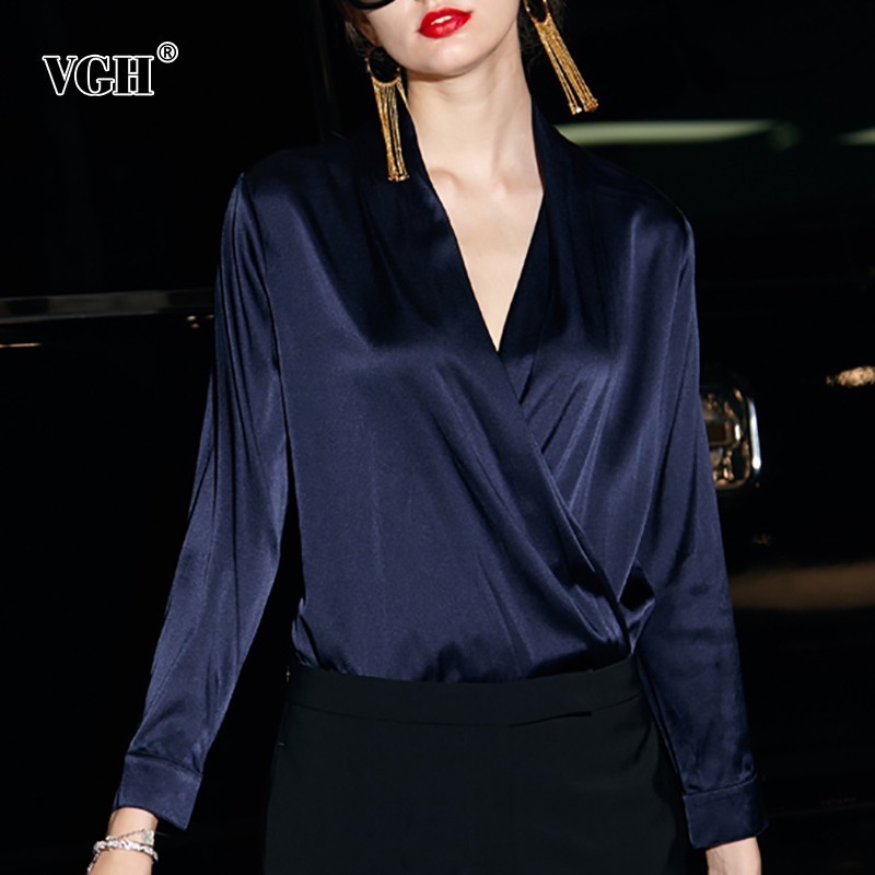 VGH 2019 Summer Vintage Shirt For Women V Neck Long Sleeve Button Slim Solid Clothing Top Female Fashion New Tide, Black
VGH 2019 Summer Vintage Shirt For Women V Neck Long Sleeve Button Slim Solid Clothing Top Female Fashion New Tide, Black