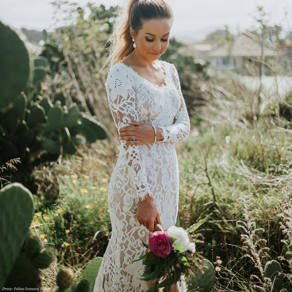 Gorgeous Mermaid Wedding Dresses Lace Appliqued V Neck Sexy Backless Bridal Gowns Custom Plus Size Country Long Sleeve Wedding Dress