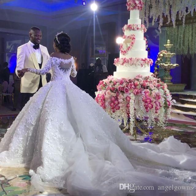 2019 Luxury Ball Gown Wedding Dresses Long Sleeve Off Shoulder Sweep Train Beads Wedding Dress Lace 3D Floral Appliqued African Bridal Gowns