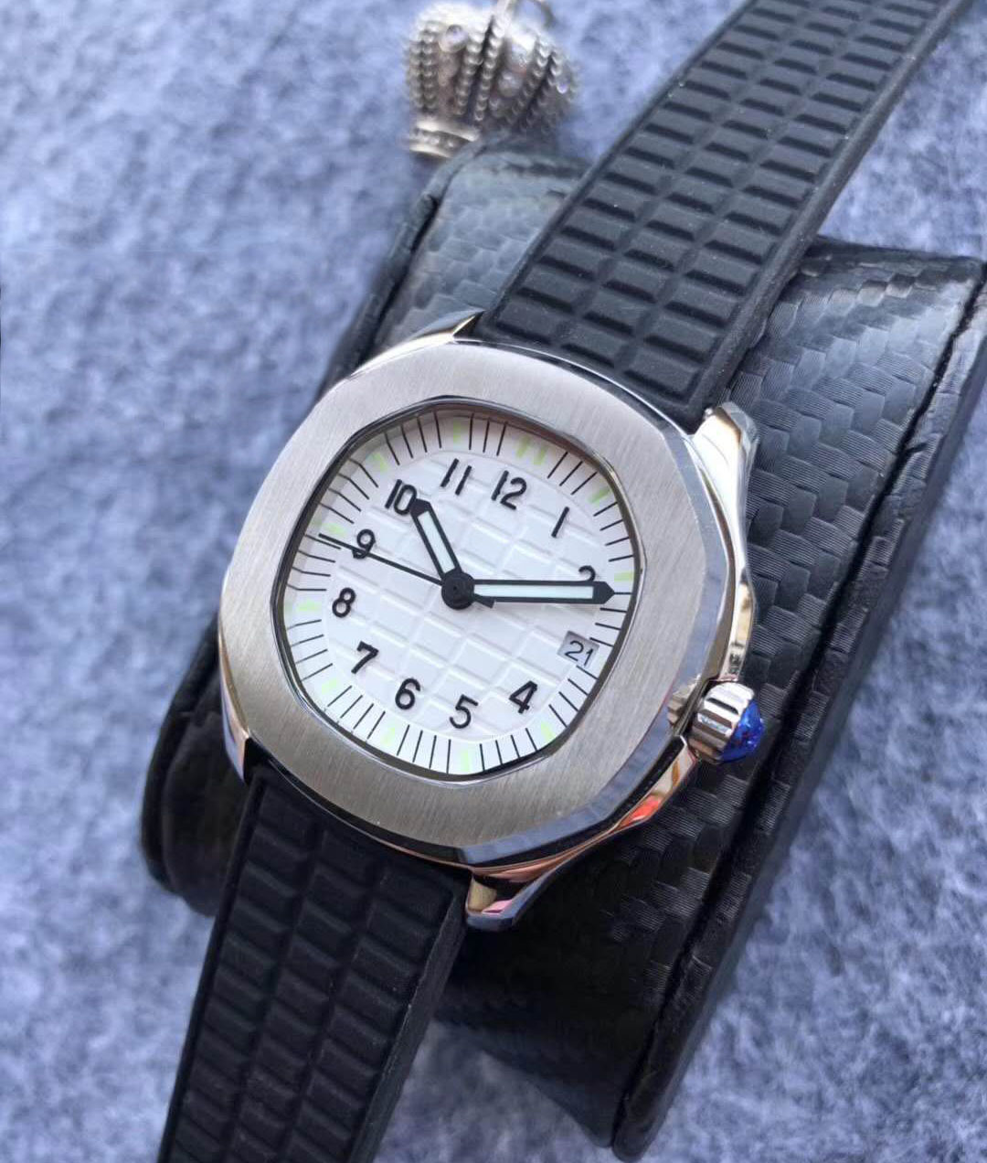 Women's fashion stainless steel watch 36MM size Valentine's Day gift, relief dial luminous effect adjustable rubber strap, sporty style, Camel
Women's fashion stainless steel watch 36MM size Valentine's Day gift, relief dial luminous effect adjustable rubber strap, sporty style, Camel