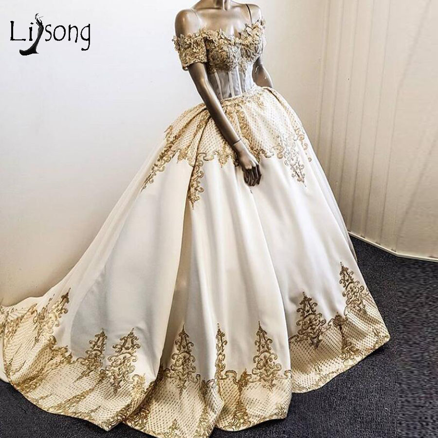 Real Picture Gold Appliques Ball Gown Wedding Dresses Off The Shoulder Saudi Arabia Dubai Princess Plus Size Bridal Gown, White
Real Picture Gold Appliques Ball Gown Wedding Dresses Off The Shoulder Saudi Arabia Dubai Princess Plus Size Bridal Gown, White