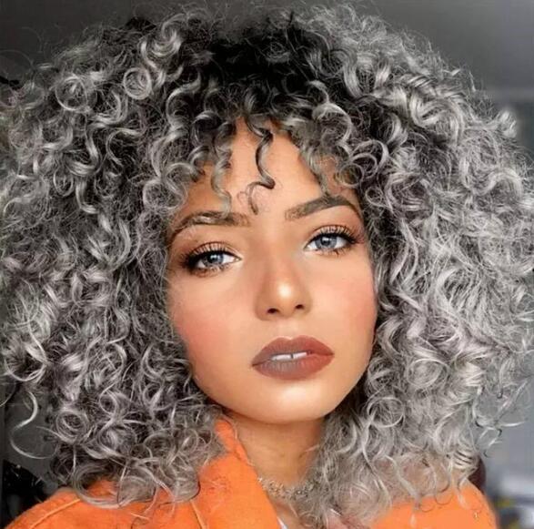 Best-selling and cheapest European and American fashion ladies gradient short curly hair Halle Berry Taylor Swift chemical fiber headgear, Ombre color
Best-selling and cheapest European and American fashion ladies gradient short curly hair Halle Berry Taylor Swift chemical fiber headgear, Ombre color