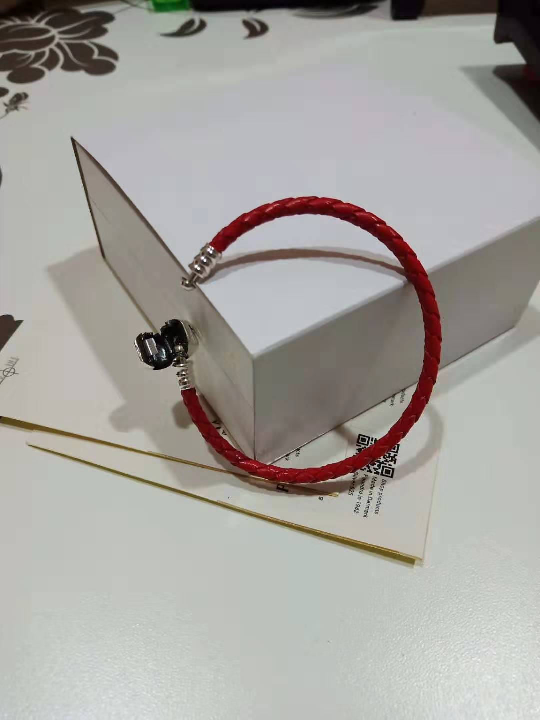 Fashion Womens Bracelets 925 Sterling Silver Bule Red Layer Real Leather Fit Pandora Charms Beads Jewelry Bangle Bracelet
Fashion Womens Bracelets 925 Sterling Silver Bule Red Layer Real Leather Fit Pandora Charms Beads Jewelry Bangle Bracelet