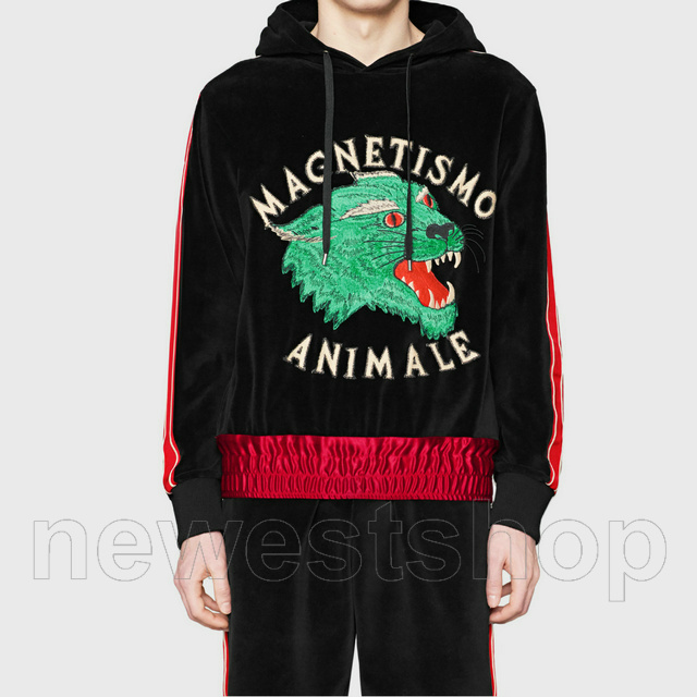 New fashion designer clothes for mens italy MACNETISMO ANIMALE silk wolf embroidery sleeve striped velvet hoodies pullover hooded sweatshirt, Black
New fashion designer clothes for mens italy MACNETISMO ANIMALE silk wolf embroidery sleeve striped velvet hoodies pullover hooded sweatshirt, Black