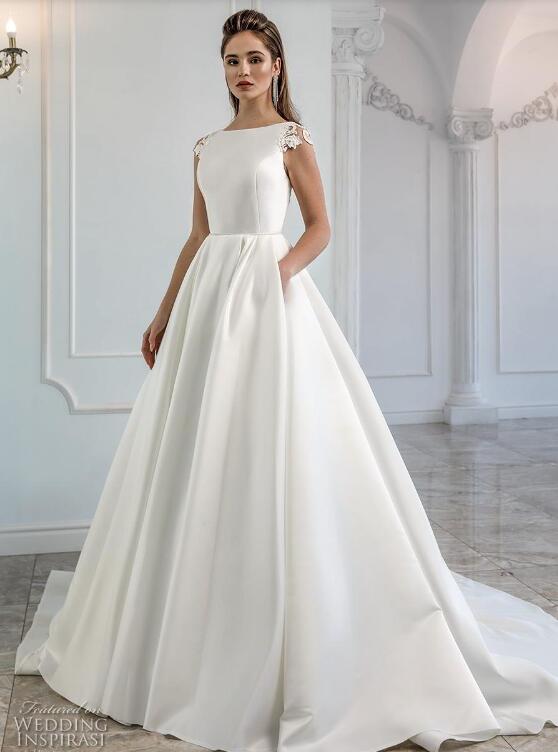 2019 Cheap Wedding Dresses Cap Sleeve Lace Button Back Sweep Train Boho Wedding Dress robe de mariée Custom Made Bridal Gowns
