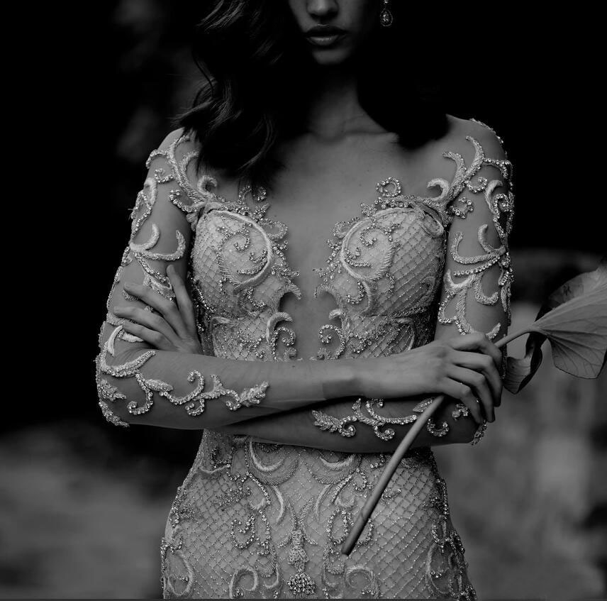 Beaded Mermaid Lace Wedding Dresses Sheer Plunging Neck Long Sleeves Bridal Gowns Court Train Tulle Trumpet Robe De Marie